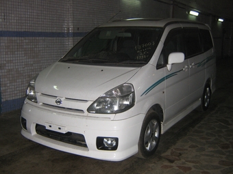 1999 Nissan Serena