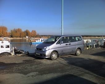 1999 Nissan Serena