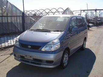 1999 Nissan Serena