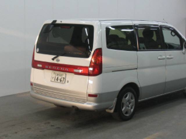1999 Nissan Serena