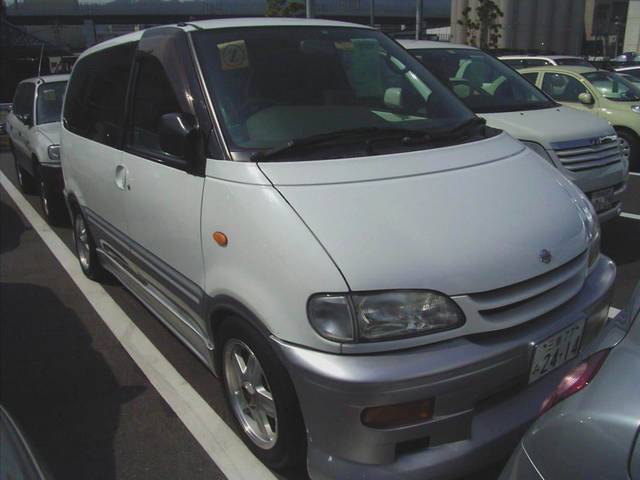 1999 Nissan Serena