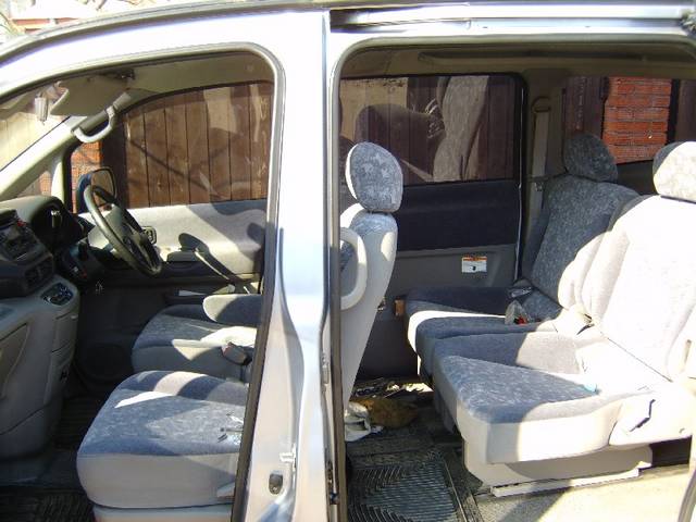 1999 Nissan Serena