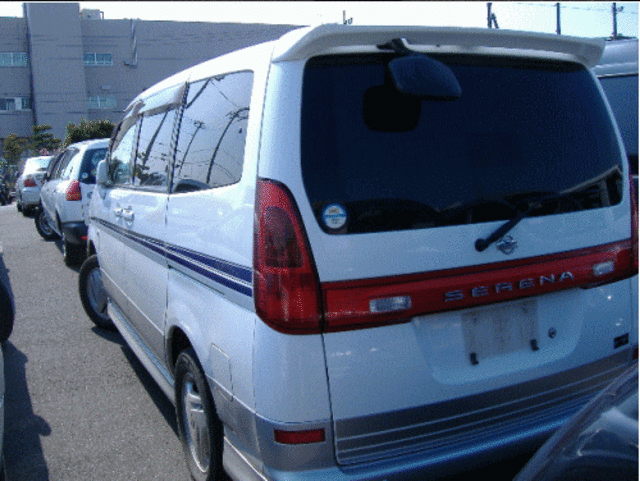 1999 Nissan Serena