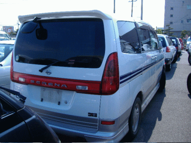 1999 Nissan Serena