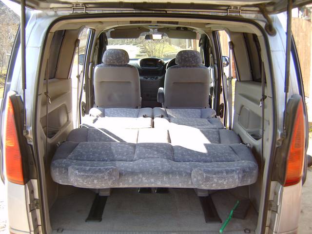 1999 Nissan Serena