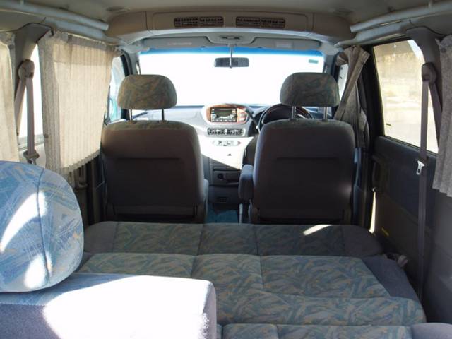 1999 Nissan Serena