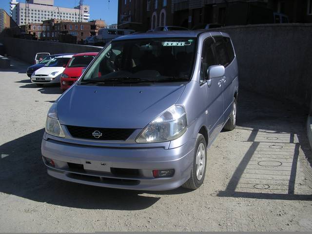 1999 Nissan Serena