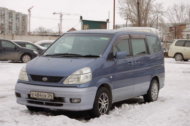 1999 Nissan Serena