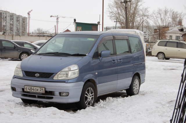 1999 Nissan Serena