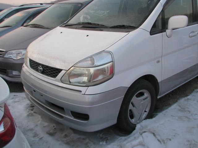 1999 Nissan Serena