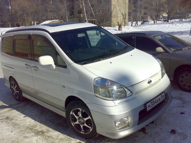 1999 Nissan Serena