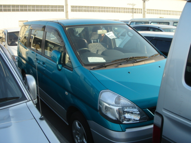 1999 Nissan Serena Photos