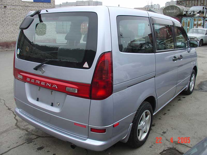 1999 Nissan Serena Photos