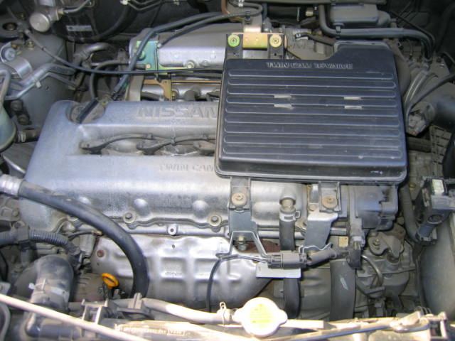1999 Nissan Serena Photos