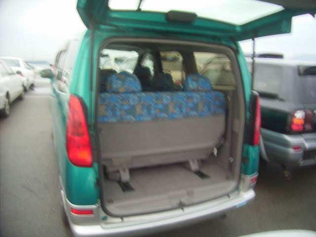 1999 Nissan Serena Pics