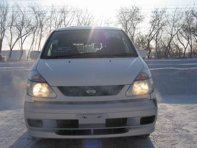 1999 Nissan Serena Pictures