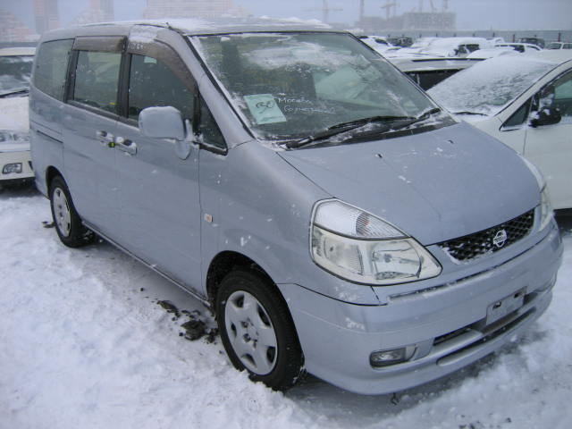 1999 Nissan Serena Photos