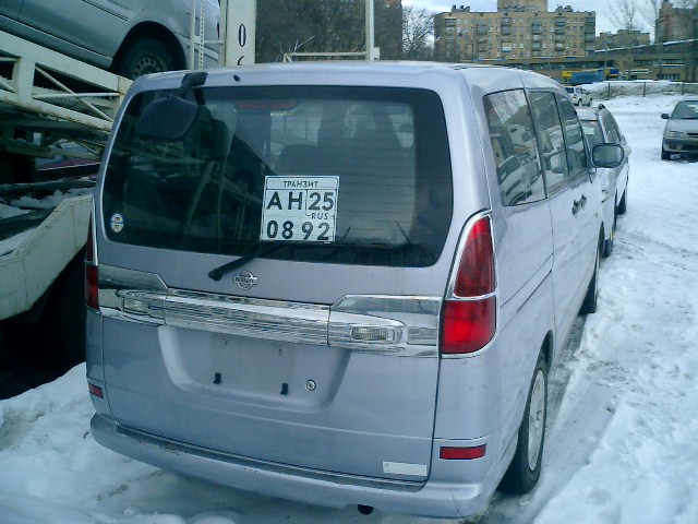 1999 Nissan Serena Pictures