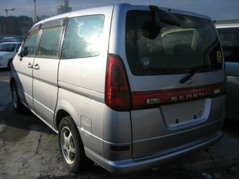 1999 Nissan Serena Photos