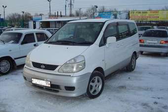 1999 Nissan Serena Pictures