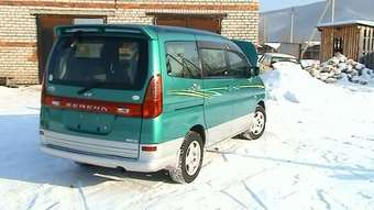 1999 Nissan Serena Pictures