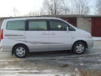 1999 Nissan Serena Images