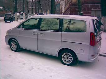 1999 Nissan Serena Pictures