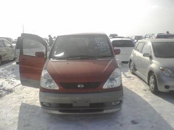 1999 Nissan Serena Pics