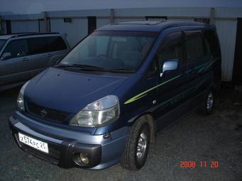 1999 Nissan Serena Pictures