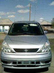 1999 Nissan Serena Photos