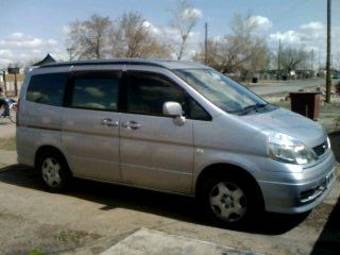 1999 Nissan Serena Photos