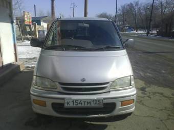 1999 Nissan Serena Photos