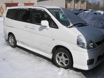 1999 Nissan Serena Pictures