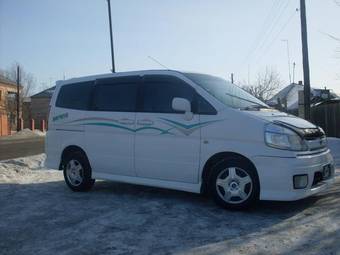 1999 Nissan Serena Pictures