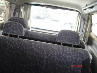 1999 Nissan Serena Images