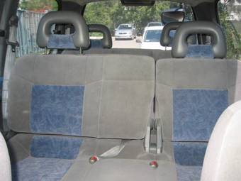 1999 Nissan Serena Pictures