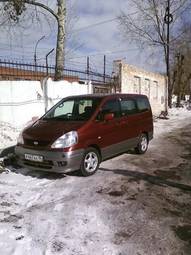 1999 Nissan Serena Photos