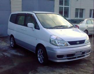 1999 Nissan Serena Photos