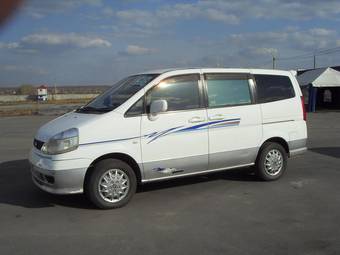 1999 Nissan Serena Photos