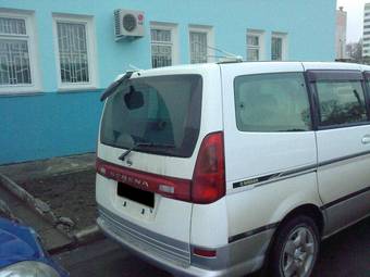1999 Nissan Serena Wallpapers