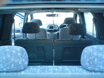 1999 Nissan Serena Wallpapers