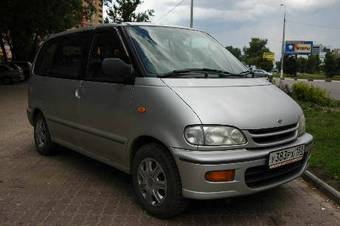 1999 Nissan Serena Pics