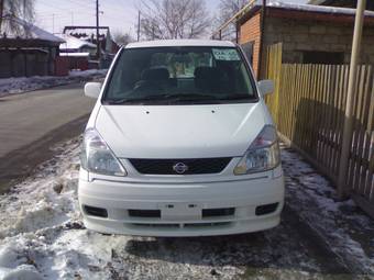 1999 Nissan Serena Photos