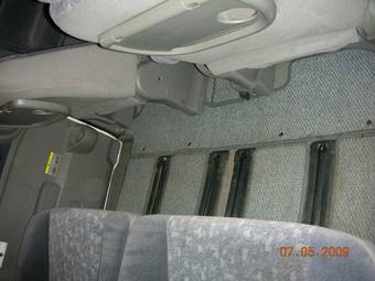 1999 Nissan Serena Images