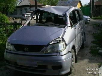 1999 Nissan Serena Photos