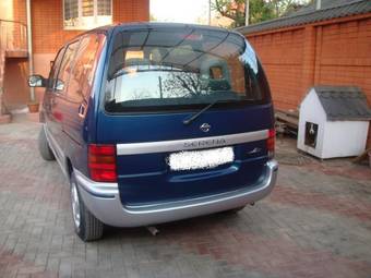 1999 Nissan Serena Photos