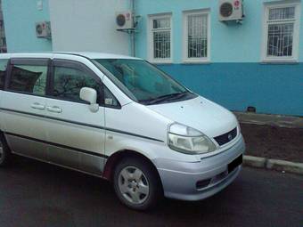 1999 Nissan Serena Photos