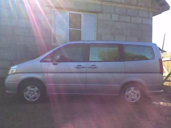 1999 Nissan Serena Pictures