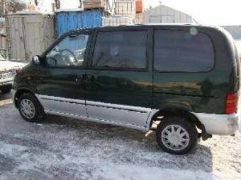 1999 Nissan Serena Pics