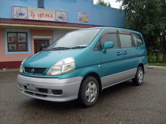 1999 Nissan Serena Pictures